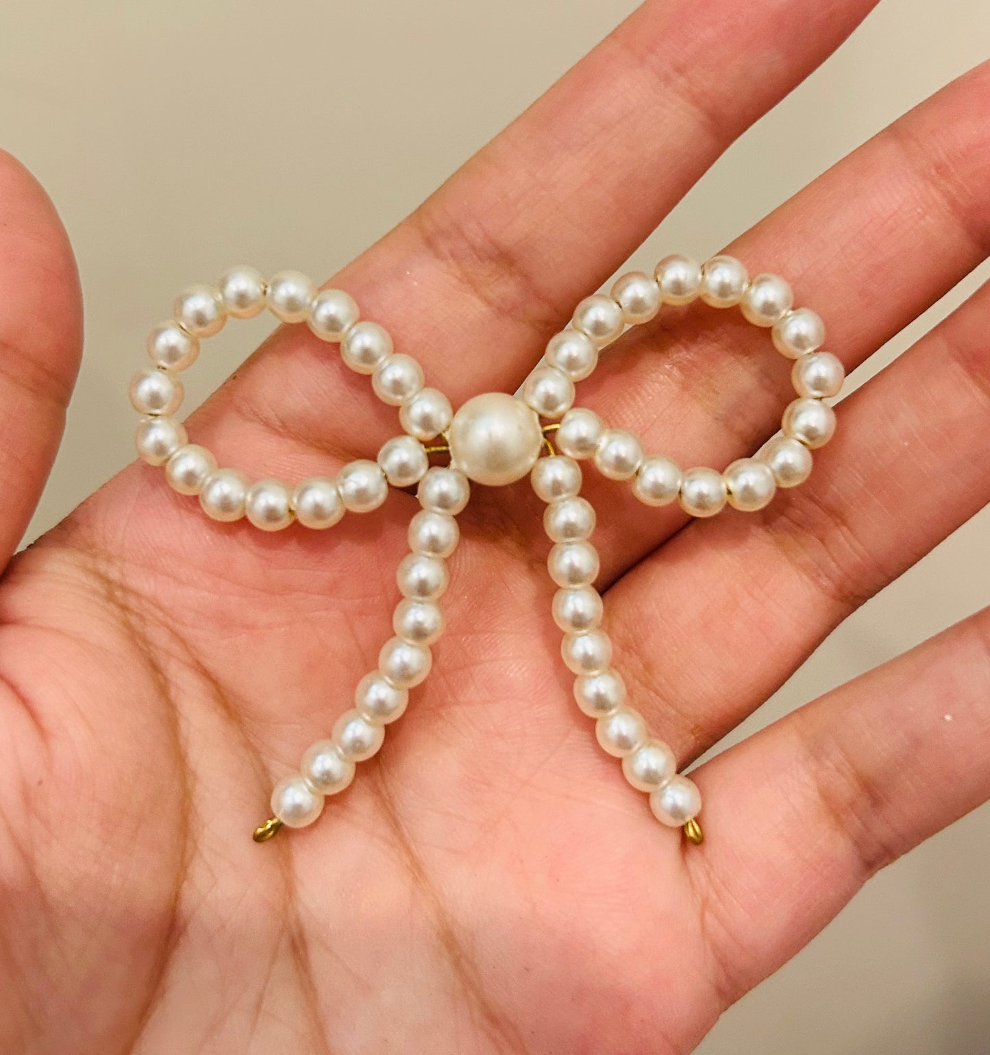 Pearl Bow