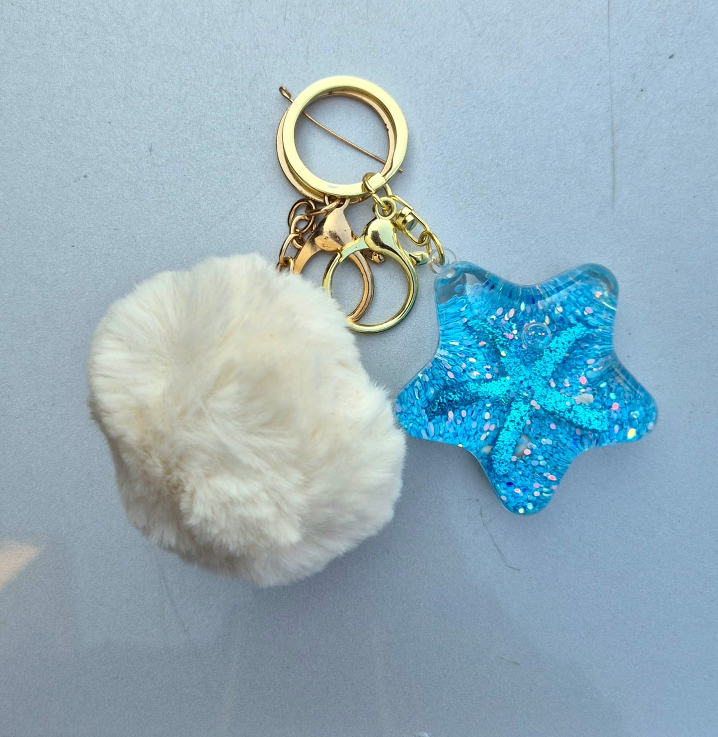 Crystal Liquid Star Shaped Key Chain (With Fur)