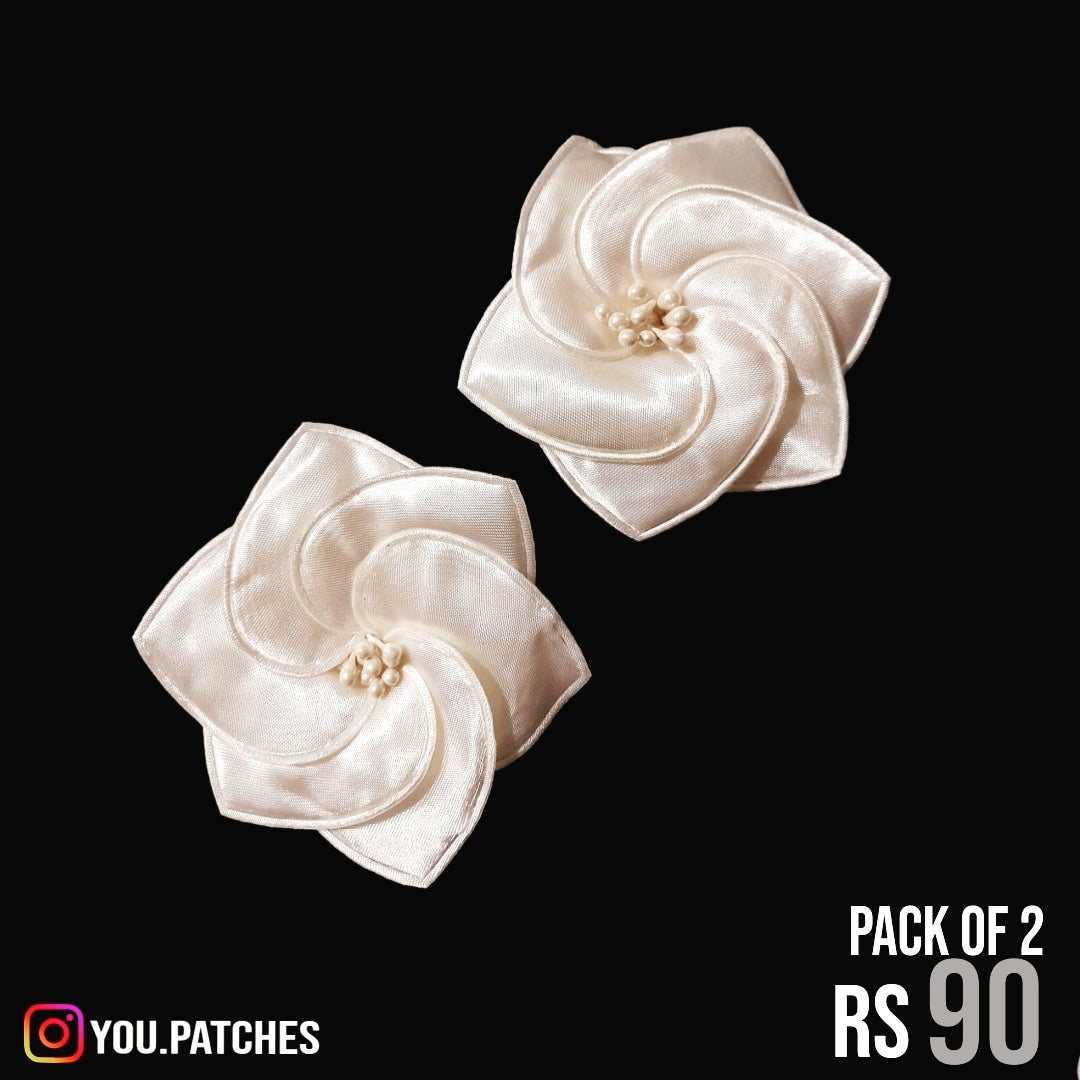 White Flowers Patch (Pack of 2)