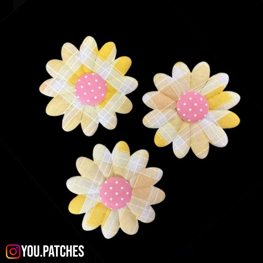 Check Print Padded Flowers (Pack of 3)